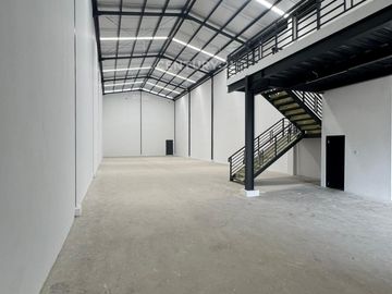 Gudang Brand New Zona Industri Area Legok Tangerang Siap Pakai