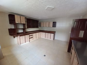 casalote en venta en villa del prado. Cod V16954