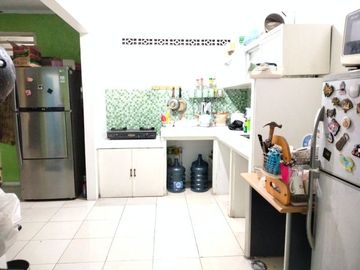 Rumah di Pamulang, Tangerang Selatan. Dalam perumahan