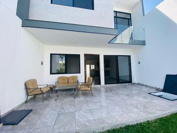 Casa en Fraccionamiento en Brisas, Temixco, Morelos CAEN-1021-Fr