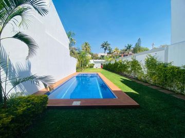 Casa en Fraccionamiento en Brisas, Temixco, Morelos CAEN-1021-Fr