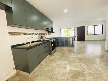 Casa en Fraccionamiento en Brisas, Temixco, Morelos CAEN-1021-Fr
