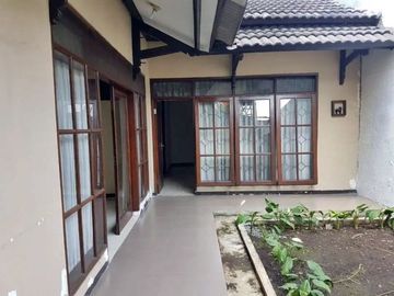 Rumah Nyaman di Arcamanik Dekat Antapani & Cisaranten