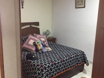 VENTA CASA RENTABLE EN BARRIO  MARIA PAZ  DE TRES PISOS Y TERRAZA .BOGOTA COLOMBIA