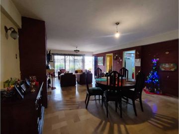 VENDO HERMOSA CASA EN URDESA NORTE(INCLUYE SUITE Y DEPARTAMENTO)
