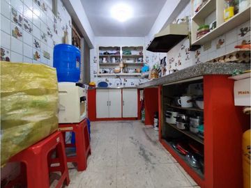 VENDO HERMOSA CASA EN URDESA NORTE(INCLUYE SUITE Y DEPARTAMENTO)