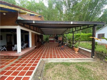 VENTA CASA CAMPESTRE VIA CAICEDONIA
