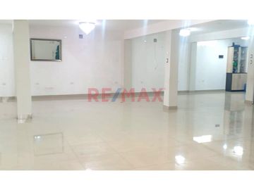 Se Vende Edificio De 6 Pisos, Urb. Las Dunas, Lambayeque