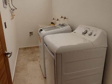 CASA EN VENTA EN CANCUN, RESIDENCIAL ARBOLADA