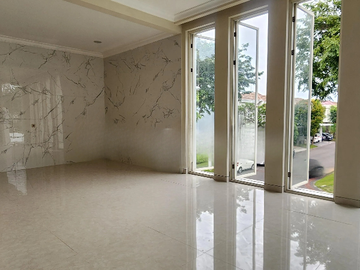 Rumah Long Beach Pakuwon City Surabaya