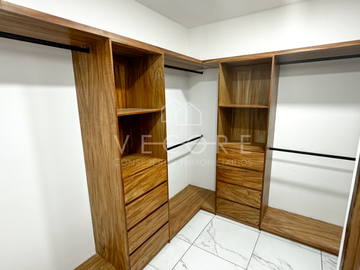 CASA EN VENTA EN 