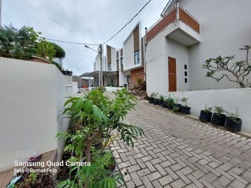 BUKTIKAN SENDIRI !! Rumah KPR di SARIWANGI dekat KPAD SARIJADI