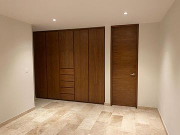 Luxury Home en La Condesa Juriquilla, 4ta Recamara en PB, C.290 m2, LUJO