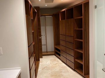 Luxury Home en La Condesa Juriquilla, 4ta Recamara en PB, C.290 m2, LUJO