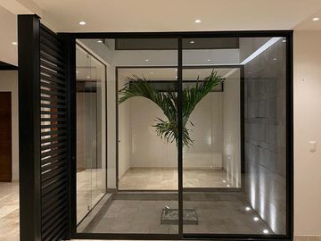 Luxury Home en La Condesa Juriquilla, 4ta Recamara en PB, C.290 m2, LUJO