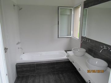 casa· 4 ambientes · Rumencó