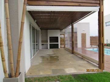 casa· 4 ambientes · Rumencó