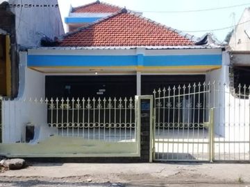 Rumah Rungkut STRATEGIS