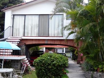 Casa en venta en Lomas de Cuernavaca, Temixco, Morelos  Casas y bienes raíces en venta al sur de Cuernavaca, Morelos