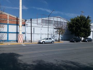 Venta de Bodega en Calle 3 Zona Industrial