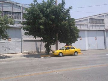Venta de Bodega en Calle 3 Zona Industrial