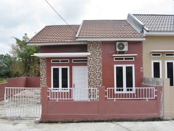 rumah type 52 ada pagar lokasi dekat alam mayang bukit barisan