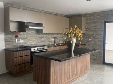 2 CASAS EN VENTA EN LOMS 3ra SECC SLP