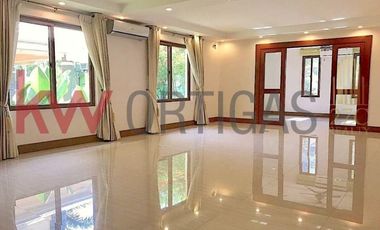 Modern House for Sale in Hillsborough Alabang, Muntinlupa City