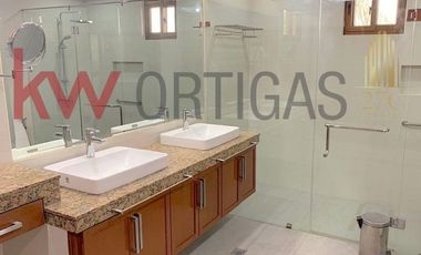 Modern House for Sale in Hillsborough Alabang, Muntinlupa City