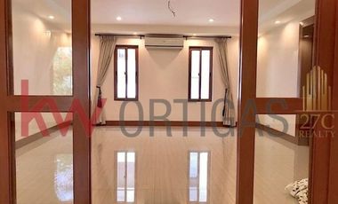 Modern House for Sale in Hillsborough Alabang, Muntinlupa City