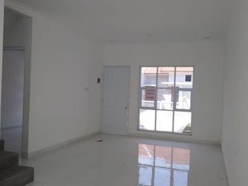 Rumah asri cantik mewah rasa villa Arcamanik Cisaranten