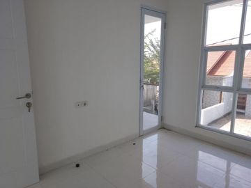 Rumah asri cantik mewah rasa villa Arcamanik Cisaranten