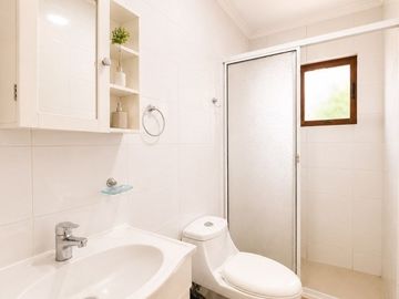 Casa en arriendo de 6 dorm. en Talca
