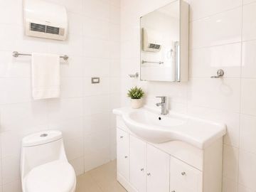 Casa en arriendo de 6 dorm. en Talca