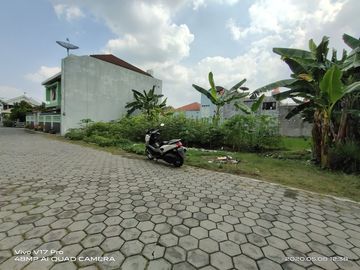 Dijual tanah di UMS