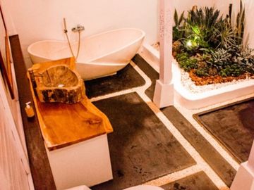 DIJUAL VILLA MURAH DI BALI BANGUNAN BARU DEKAT PANTAI