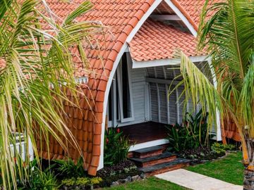 DIJUAL VILLA MURAH DI BALI BANGUNAN BARU DEKAT PANTAI