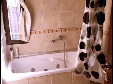 CARLOS PAZ- SANTA RITA DEL LAGO-GRAN CASA 3 Dorm-Pileta-Doble cochera-