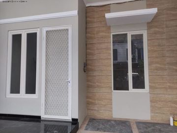 Rumah Rungkut Asri Hadap Utara