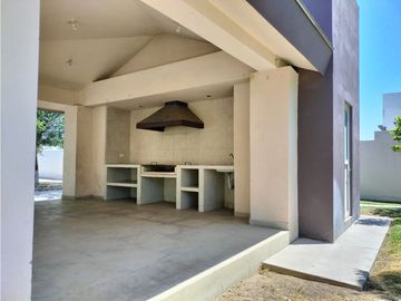 CASA EN VENTA ZONA LAS LOMAS, CUMBRES, GARCA