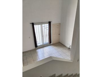 CASA EN VENTA ZONA LAS LOMAS, CUMBRES, GARCA