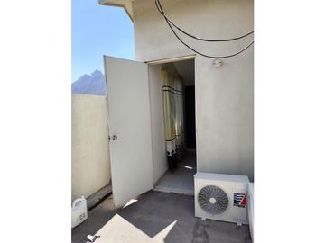 CASA EN VENTA ZONA LAS LOMAS, CUMBRES, GARCA