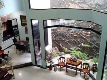 Dijual Rumah 2 Lantai Wisma Permai Barat, Dekat Galaxy Mall, Surabaya Timur
