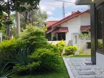 Rumah Hook Minimalis 2 Lantai Prapen Indah Timur Surabaya
