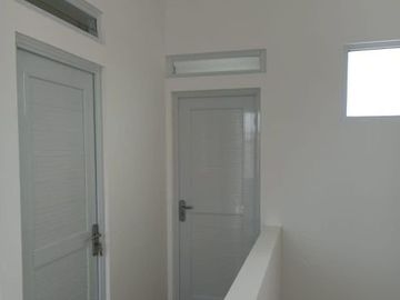 Rumah Baru 3 Lantai Modern Minimalis One Gate System Cipinang Rawamangun