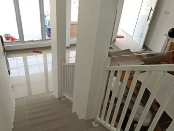 Rumah Baru 3 Lantai Modern Minimalis One Gate System Cipinang Rawamangun