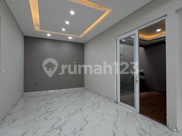 Juallll Cepppaaattt !!!!Rumah Dithe Icon Cosmo BSD City Tangerang