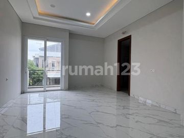 Juallll Cepppaaattt !!!!Rumah Dithe Icon Cosmo BSD City Tangerang