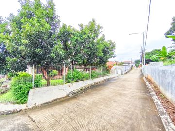 Rumah Tanah Luas 5 Kamar Tidur 5 Mnt ke Living Plaza Pamulang J-42963