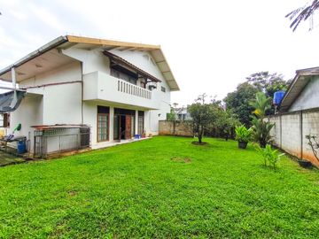 Rumah Tanah Luas 5 Kamar Tidur 5 Mnt ke Living Plaza Pamulang J-42963